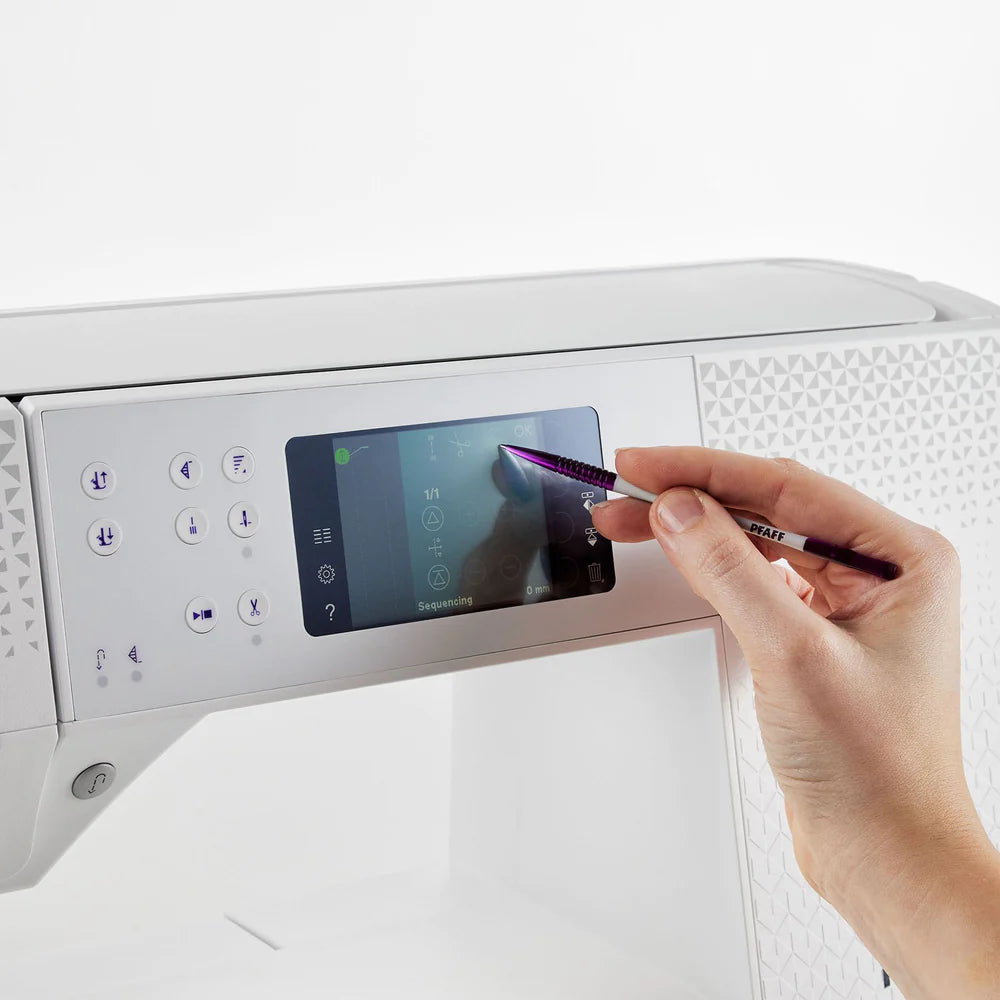 Pfaff expression™ 710 Sewing Machine Special Edition