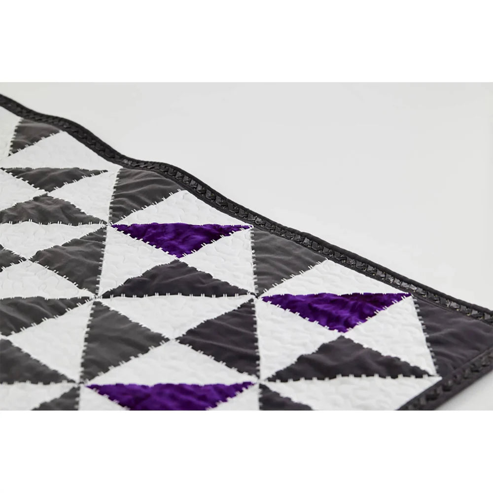 Pfaff expression™ 720 Special Edition Sewing Machine