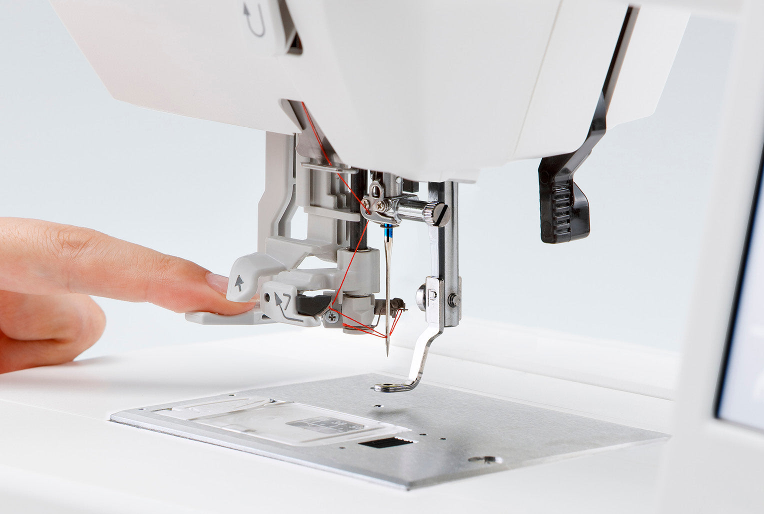 Janome Memory Craft 100e - Embroidery Machine